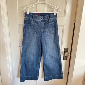 Spanx wide leg cropped pull on patch pocket Jeans size small